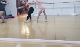 学妹跳舞吃瓜视频大全免费观看