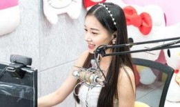 美女吃瓜日记视频下载免费观看,免费下载观看，揭秘娱乐圈幕后故事