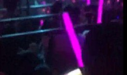 演出现场视频爆料,精彩演出瞬间，带你领略舞台魅力